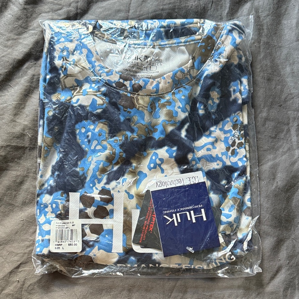 Huk Men's Blue and Tan Camo Long Sleeve Shirt
